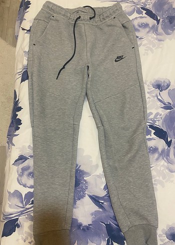 Nike Tech Fleece