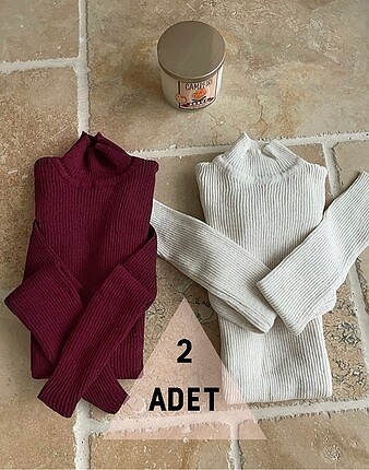 2 ?Li Bord2 ?Li Bordo ve Ekru Dik Yaka Kazak standart bedendir