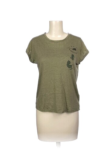 Mavi T-shirt %70 İndirimli.
