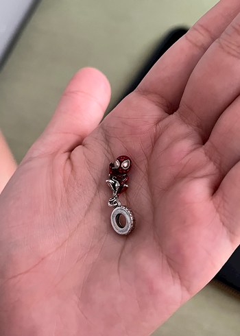 Beden PANDORA SPIDERMAN CHARM