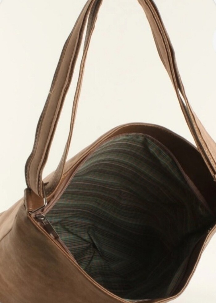 Omu? ve kol çantası - Görsel 2