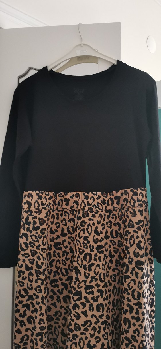 Leopar Desenli Kadın Uzun Elbise - Görsel 3