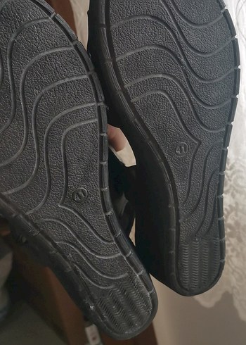 Siyah Desenli hafif dolgu topuk sandalet - Görsel 3