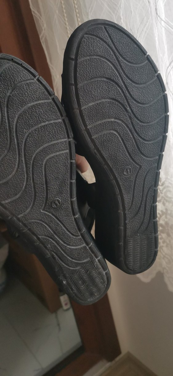 Siyah Desenli hafif dolgu topuk sandalet - Görsel 3