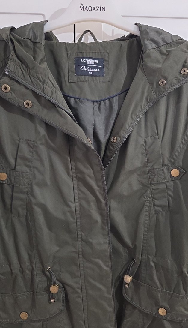 Mevsimlik Kadın Yağmurluk - Görsel 3