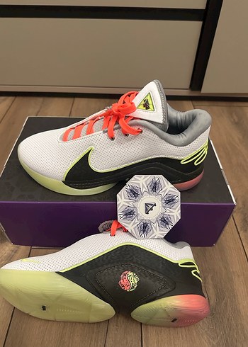 Nike Lebron 22 Basketbol Ayakkabısı