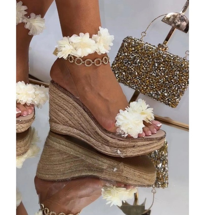 Çiçekli Fırfırlı Beyaz Dolgu Topuklu Espadril - Görsel 2