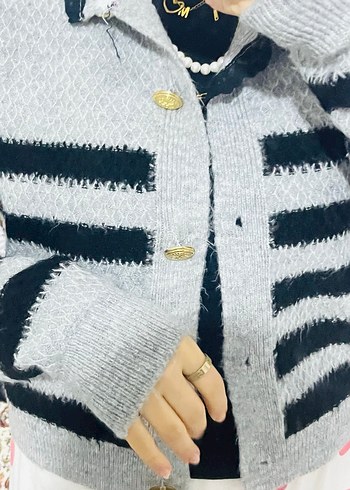 Düğmeli Gri Zebra Desenli Kadın Hırka - Görsel 2