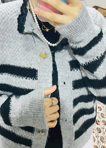 Düğmeli Gri Zebra Desenli Kadın Hırka - Görsel 4