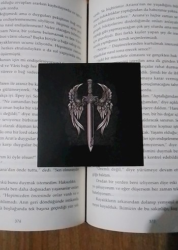 Beden Renk Efsaneler ve Lanetler - N.G. Kabal