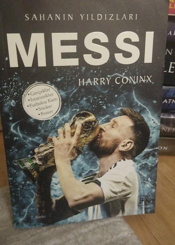 Sahanın Yıldızları Messi Kitabı