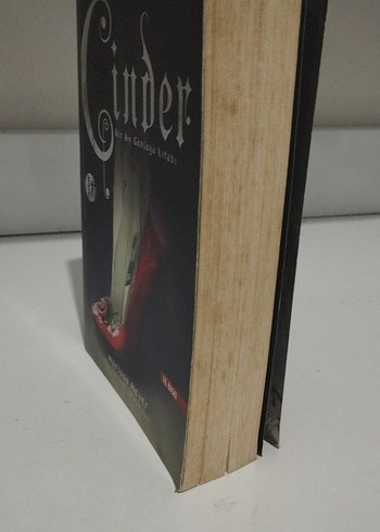  Cinder - Bir Ay Günlüğü Kitabı