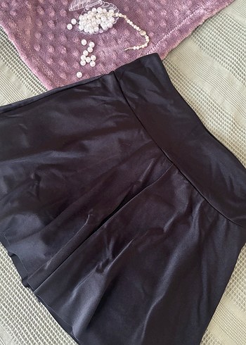 Siyah Pilili Midi Mini Etek