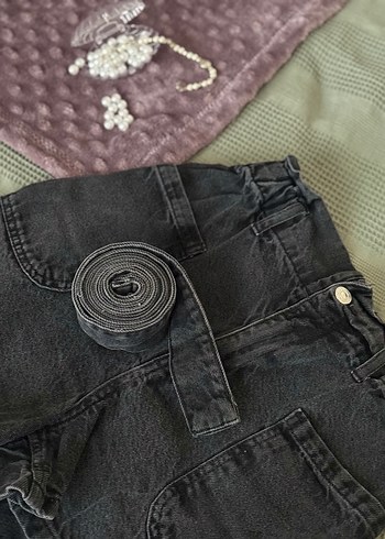 Defacto Kemerli Loose Fit Mini Denim Şort