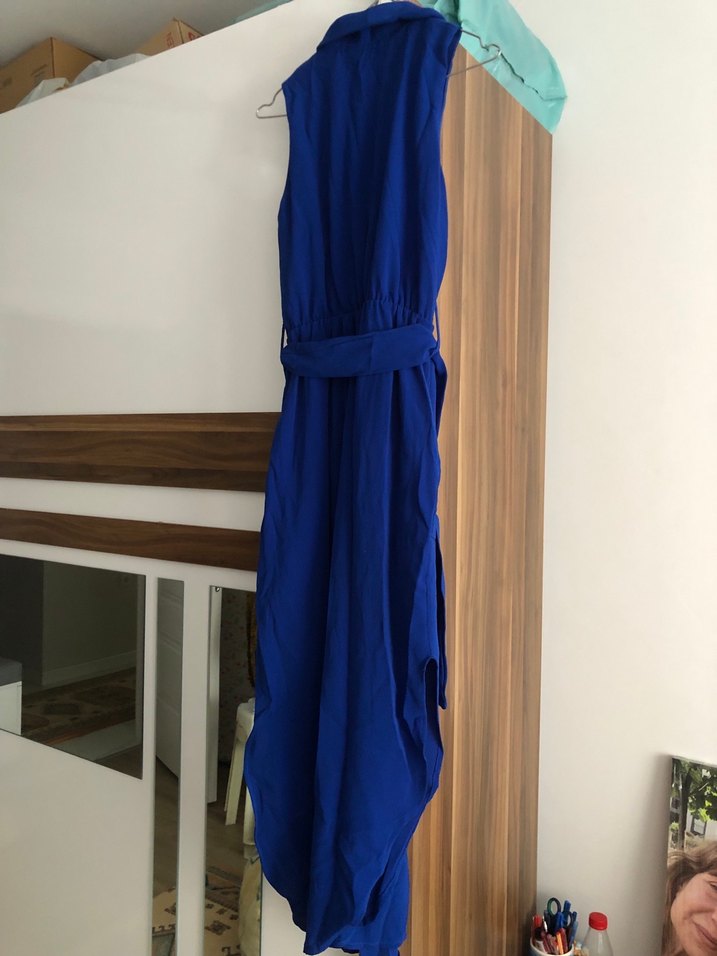 Mavi gece elbisesi - Görsel 4