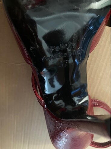 37 Beden bordo Renk 9 cm topuk