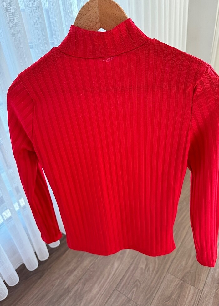 Kırmızı Bluz - Görsel 3
