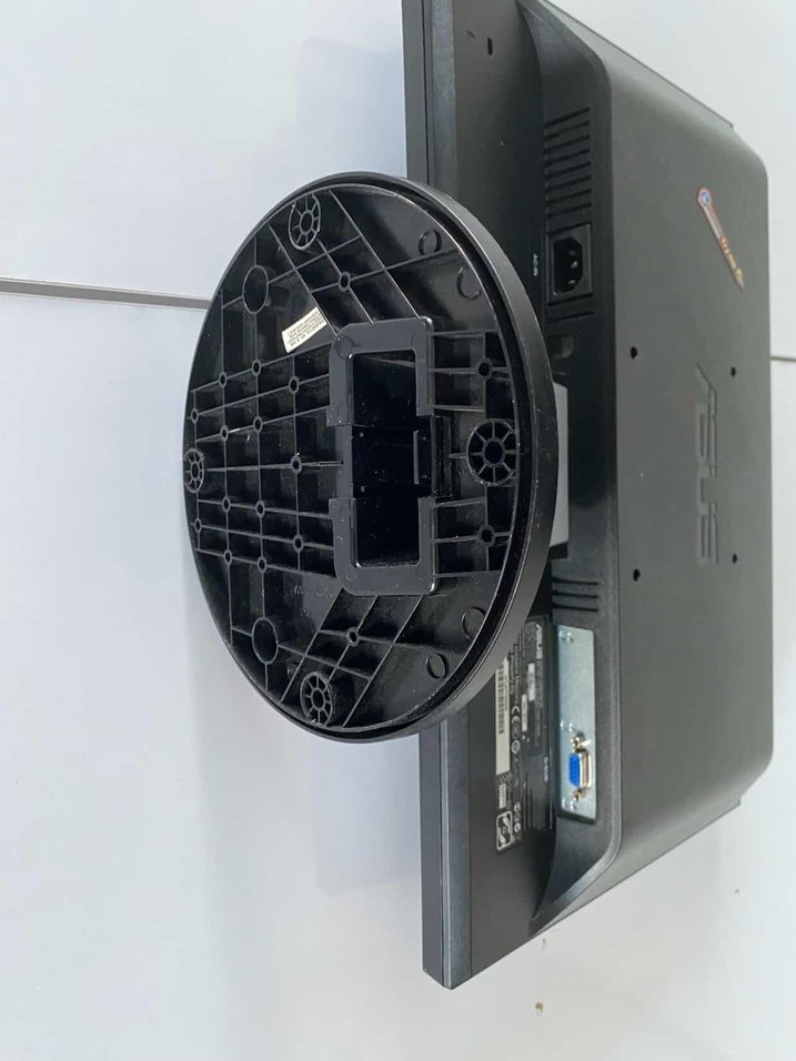 ASUS VW190DE 18.5 LCD Monitör - Görsel 3