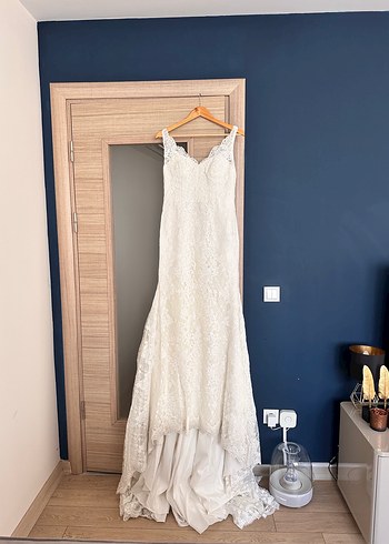 Oleg Cassini Güpürlü Balık Model Gelinlik