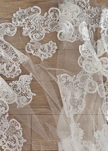 Oleg Cassini Güpürlü Balık Model Gelinlik - Görsel 12