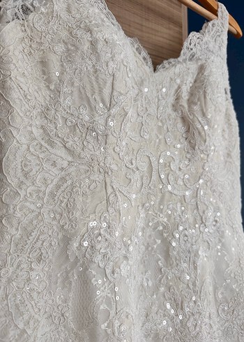 Oleg Cassini Güpürlü Balık Model Gelinlik - Görsel 6