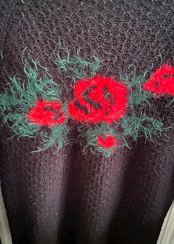 Siyah Nakışlı Örgü Kadın Kazak - Görsel 2