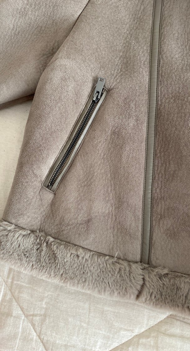 Kürk Detaylı Bej Süet Kadın Ceket - Görsel 4