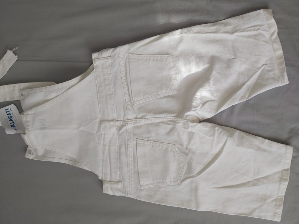 Kızlar için Beyaz Pamuklu Askılı Tulum - Görsel 3