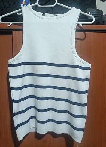 DeFacto crop atlet