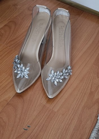 Diger Bej Parlak Taşlı Stiletto Topuklu Kadın Ayakkabı