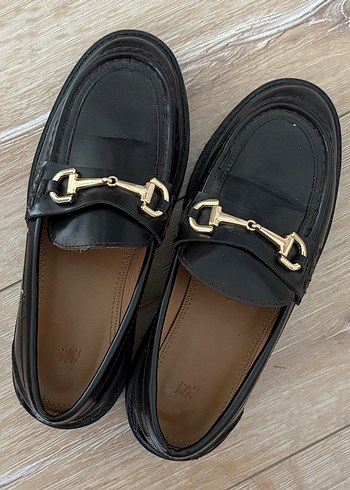 Altın Tokalı Kadın Deri Loafer