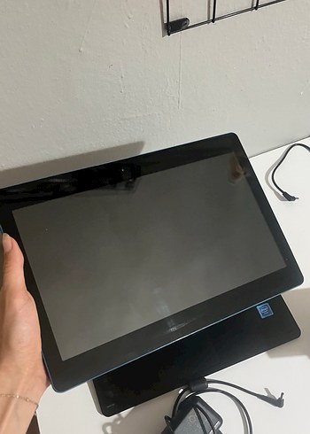 Mavi Klavyeli Laptop ve Tablet - Görsel 3