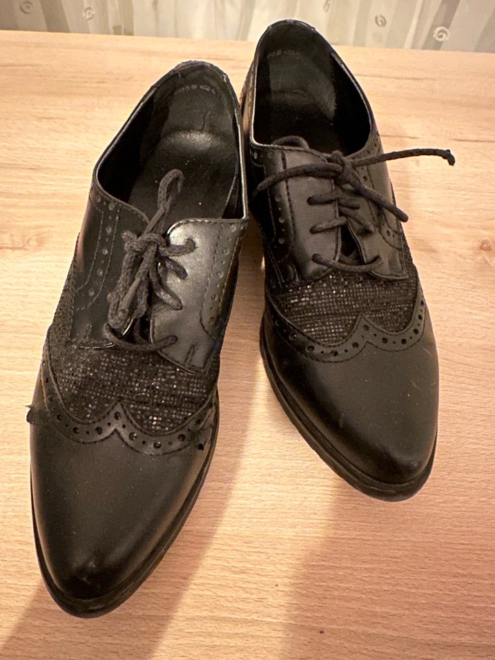 Siyah Kadın Klasik Oxford Ayakkabı - Görsel 4