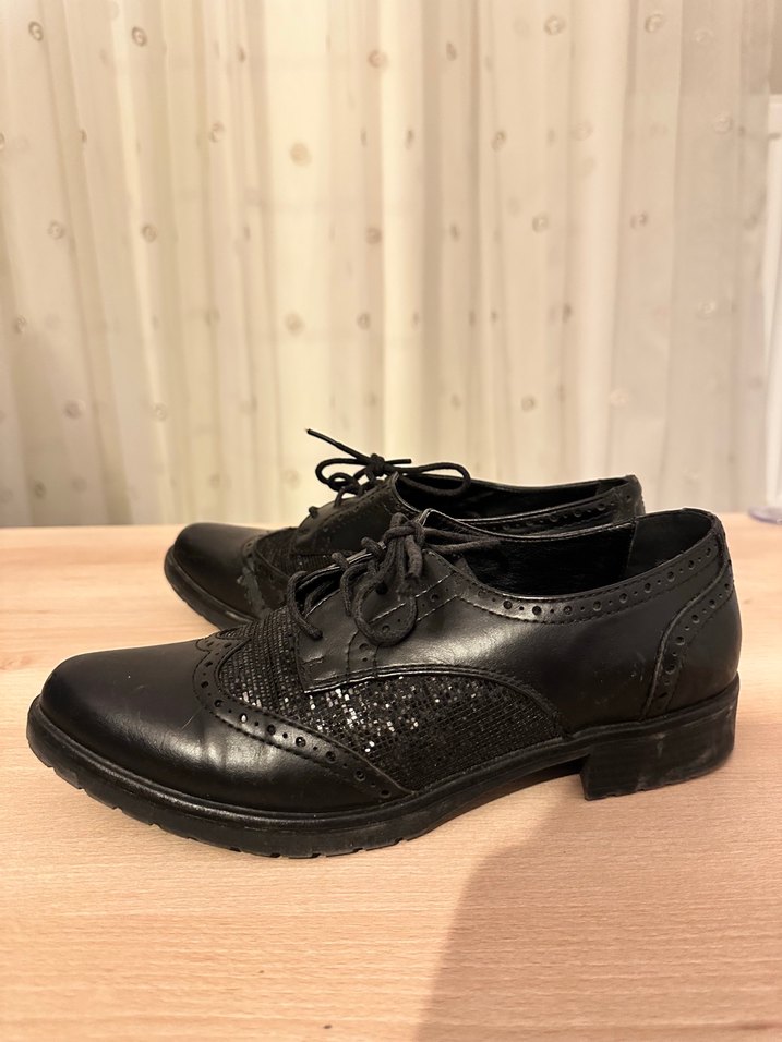 Siyah Kadın Klasik Oxford Ayakkabı - Görsel 2