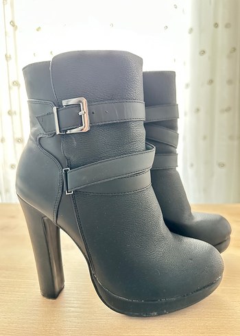 KOTON marka Deri Yüksek Topuklu Bot - Görsel 3