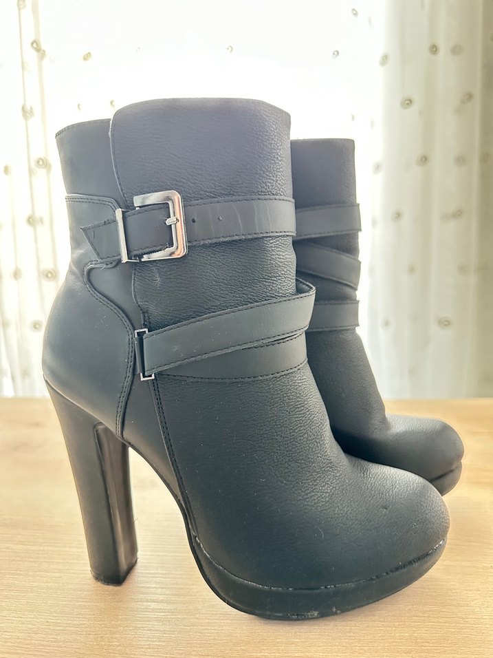 KOTON marka Deri Yüksek Topuklu Bot - Görsel 3