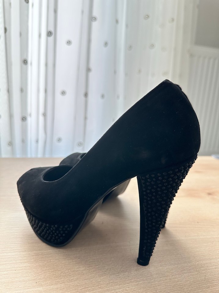 Siyah Süet Taşlı Platform Topuk Ayakkabı - Görsel 4