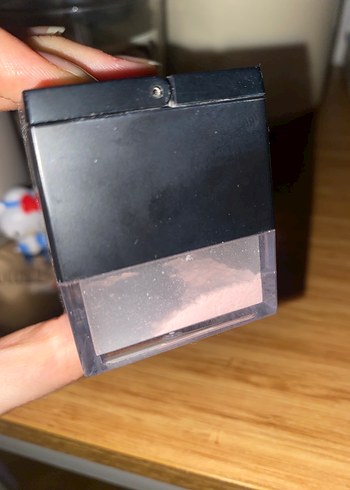 Huda Beauty Mini Cherry Blossom Pudra - Görsel 4