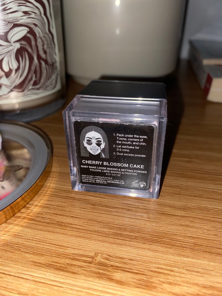 Huda Beauty Mini Cherry Blossom Pudra - Görsel 2