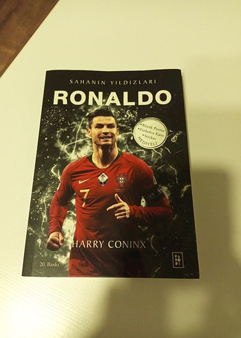 Ronaldo - Sahanın Yıldızları Kitabı