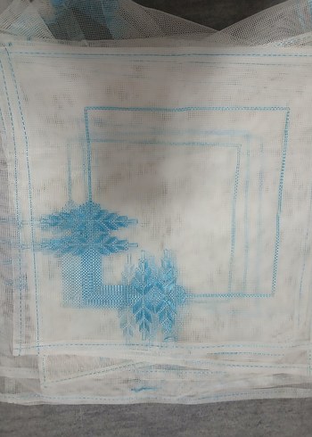 Mavi Nakışlı Masa Örtüsü.ANTIKA.