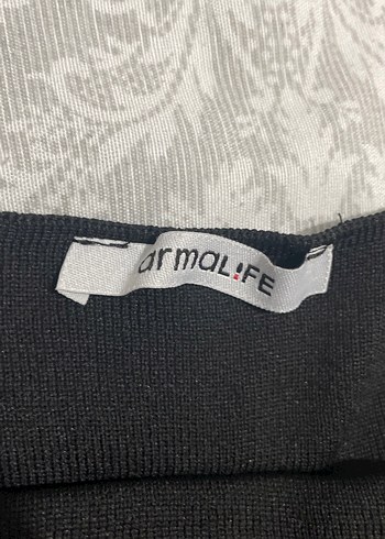 Armalife Siyah V Yaka Dantelli orta boy Kadın Elbise