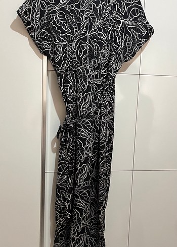 Mango Drapeli V Yaka Desenli elbise