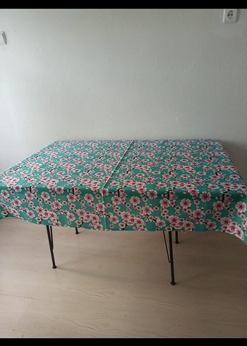 Açık Mavi Kareli Vintage Masa Örtüsü