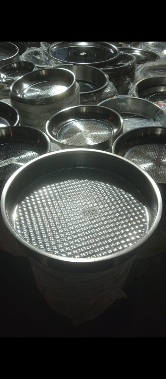 Parlak Paslanmaz Çelik tepsi ve çiğ köfte legeni - Görsel 2