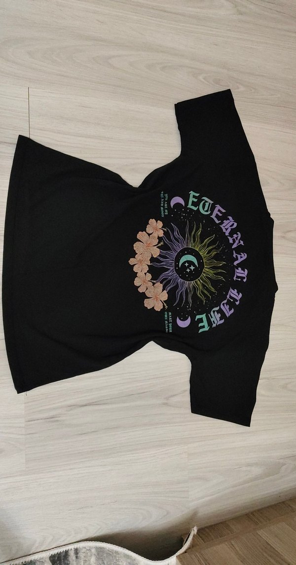 Desenli Siyah Kadın Tişört - Görsel 2