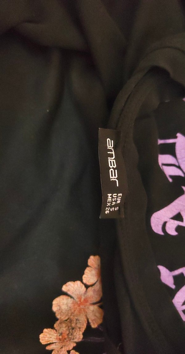 Desenli Siyah Kadın Tişört - Görsel 3