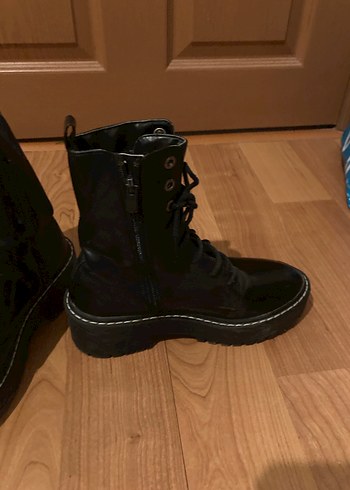 Kadın Siyah Deri Gotik Botlar - Görsel 3