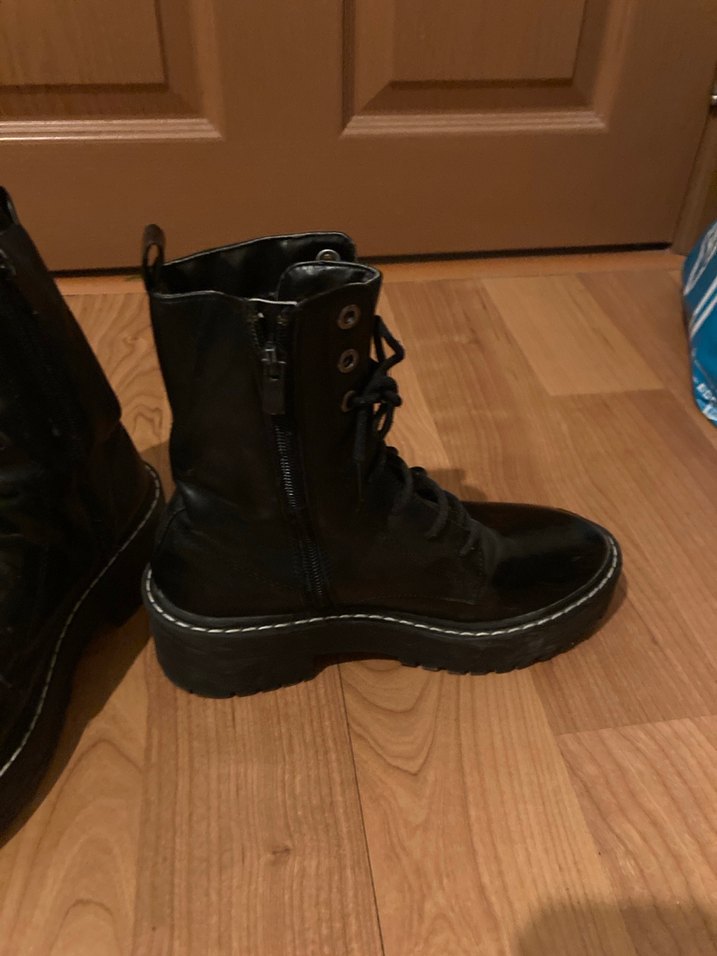 Kadın Siyah Deri Gotik Botlar - Görsel 3