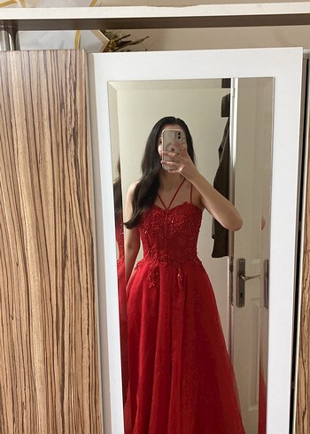 Uzun Kırmızı Transparan Straplez Kadın Abiye - Görsel 3